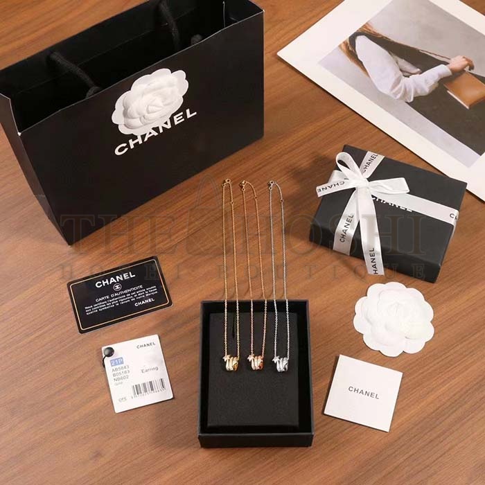 Ch**el Women CC Étoile Filante Necklace 18K White Gold D1am0nds Master Quality