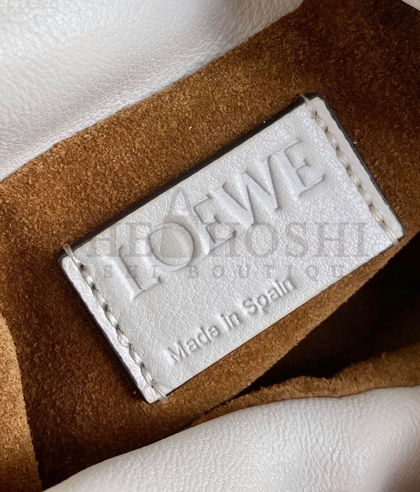 L0ew* Flamenco Nano Clutch In White Nappa Leather Master Quality