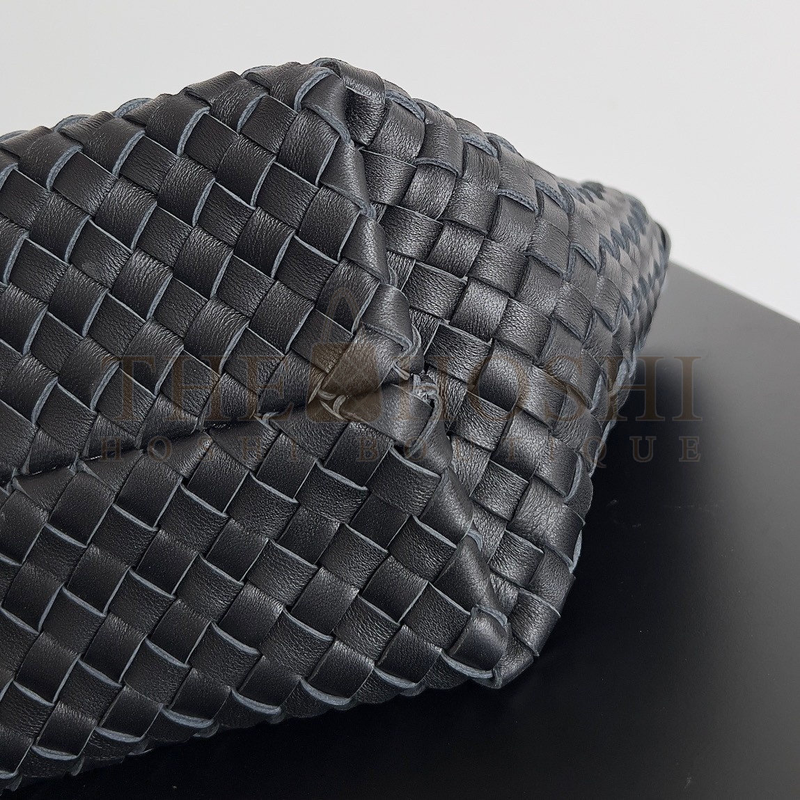 B0tt*ga Ven*ta Cabat Mini Bag In Black Intrecciato Lambskin Master Quality