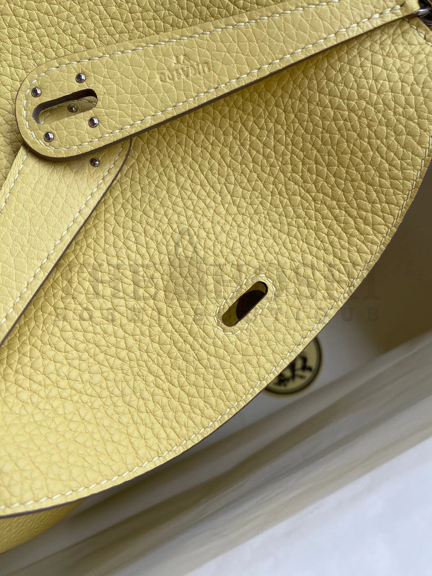H**me5 Lindy 26 Handmade Bag In Jaune Poussin Clemence Leather Master Quality