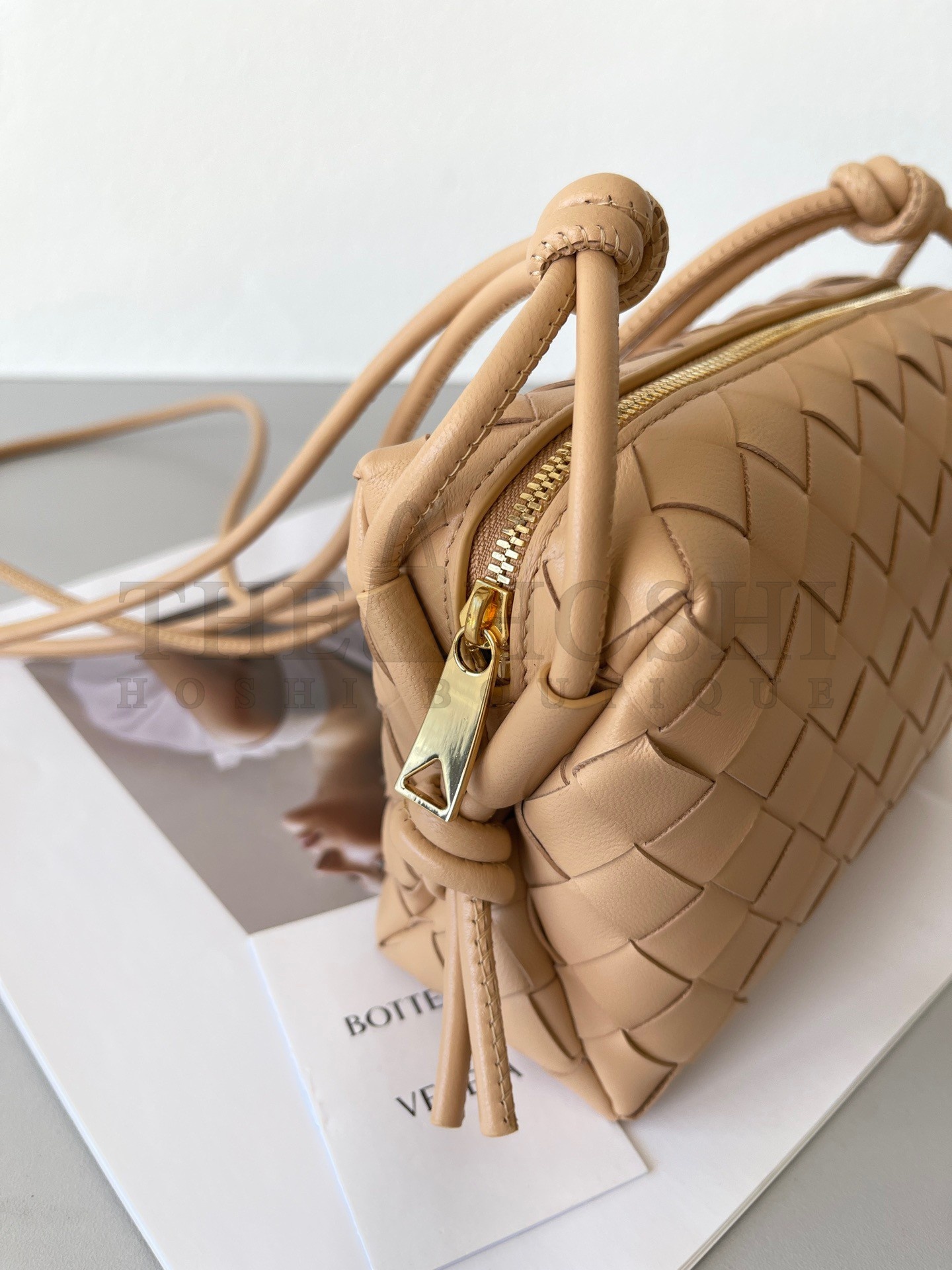 B0tt*ga Ven*ta Loop Mini Bag In Almond Intrecciato Lambskin Master Quality