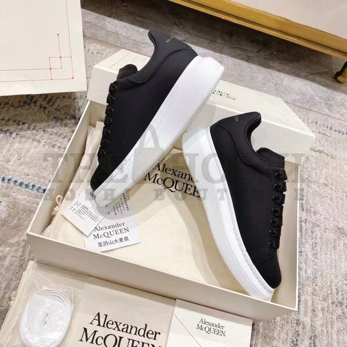 A1exa*der Mcqv*en Women