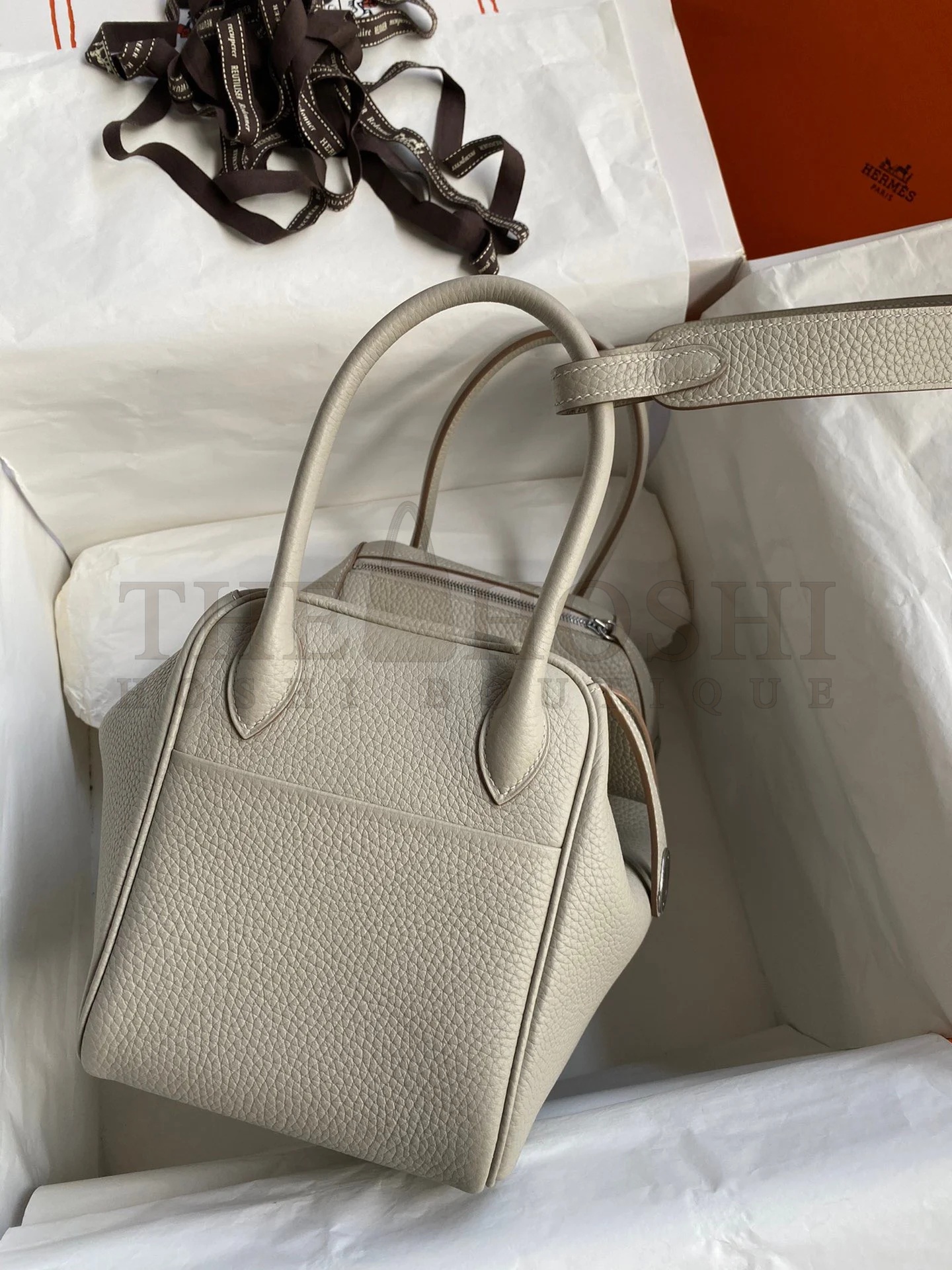 H**me5 Lindy 26 Handmade Bag In Beton Clemence Leather Master Quality
