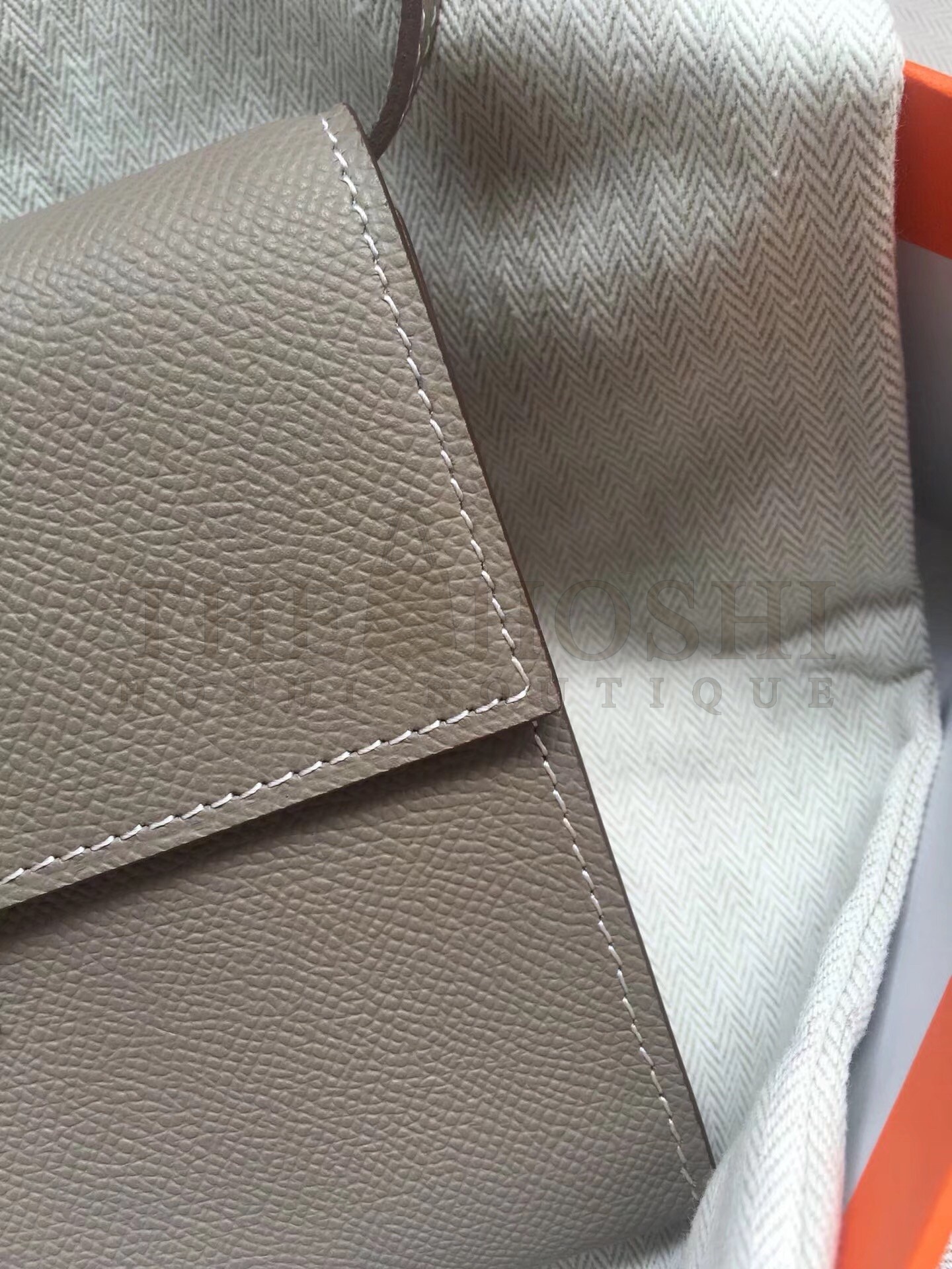 H**me5 Grey Clic 16 Wallet With Strap Master Quality