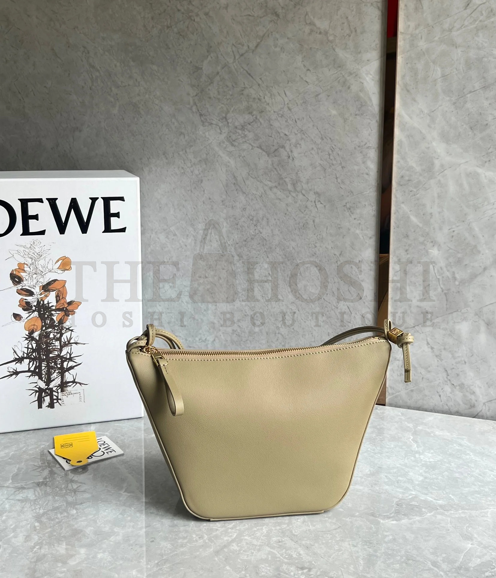 L0ew* Mini Hammock Hobo Bag in Clay Green Calfskin Master Quality