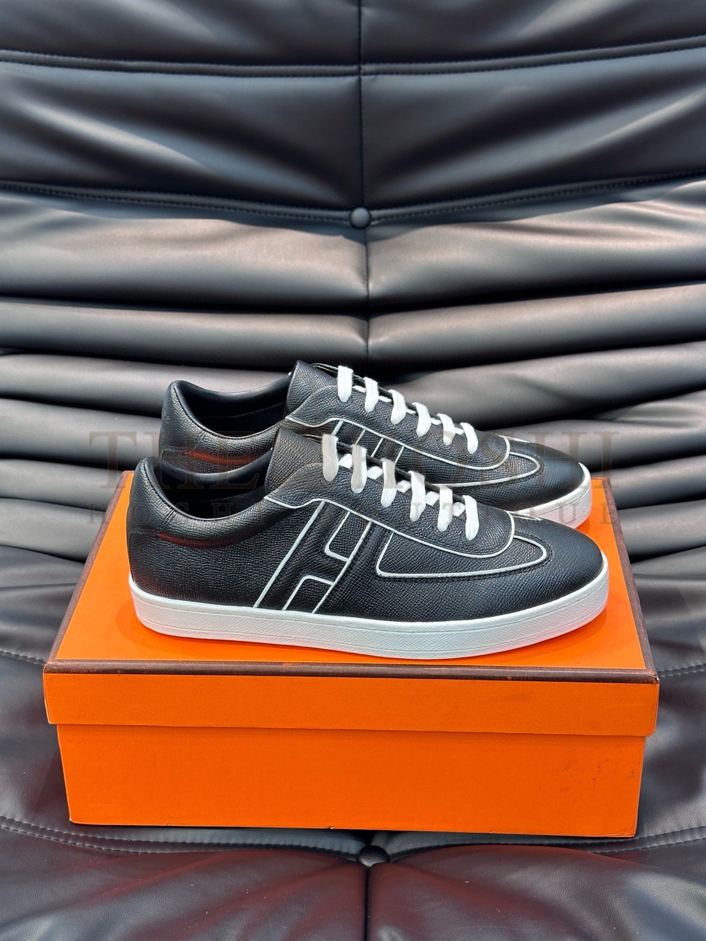 H**me5 Boomerang Sneakers In Noir Epsom Calfskin Master Quality