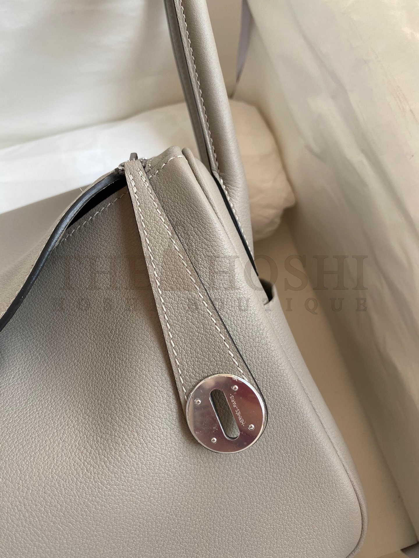 H**me5 Lindy 26 Handmade Bag In Gris Asphalt Evercolor Leather Master Quality