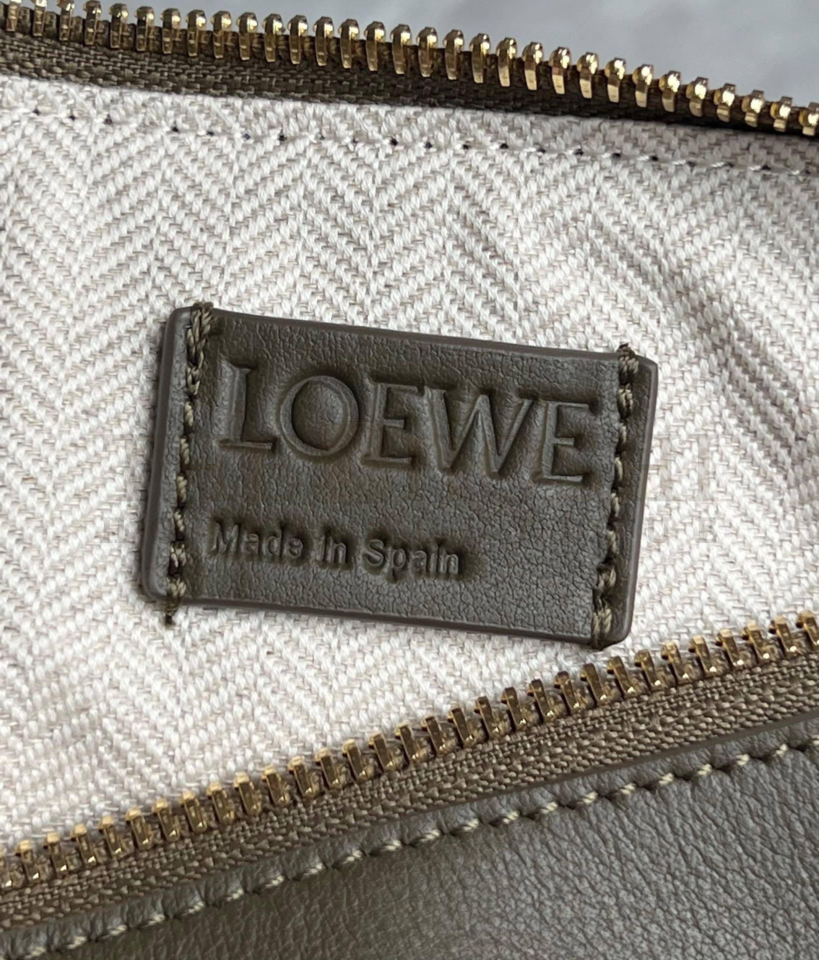 L0ew* Mini Hammock Hobo Bag in Dark Green Calfskin Master Quality