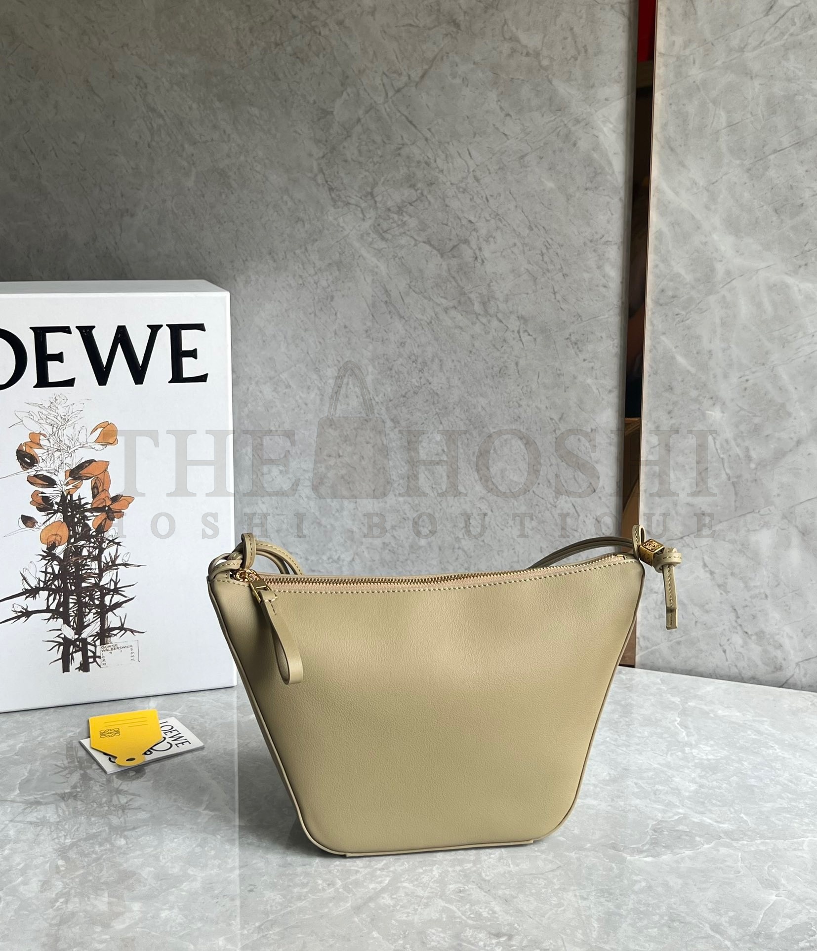L0ew* Mini Hammock Hobo Bag in Clay Green Calfskin Master Quality
