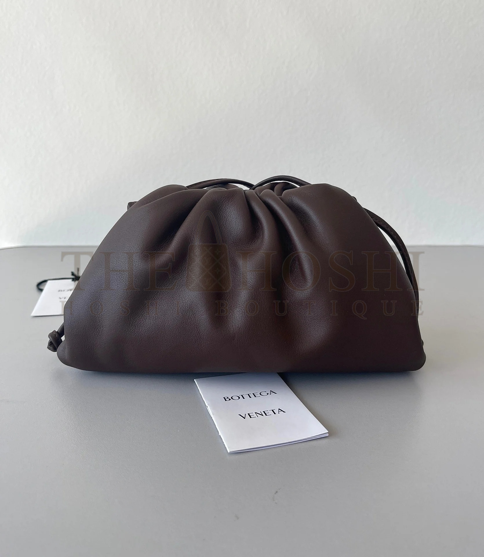 B0tt*ga Ven*ta Mini Pouch with Strap in Fondant Calfskin Master Quality