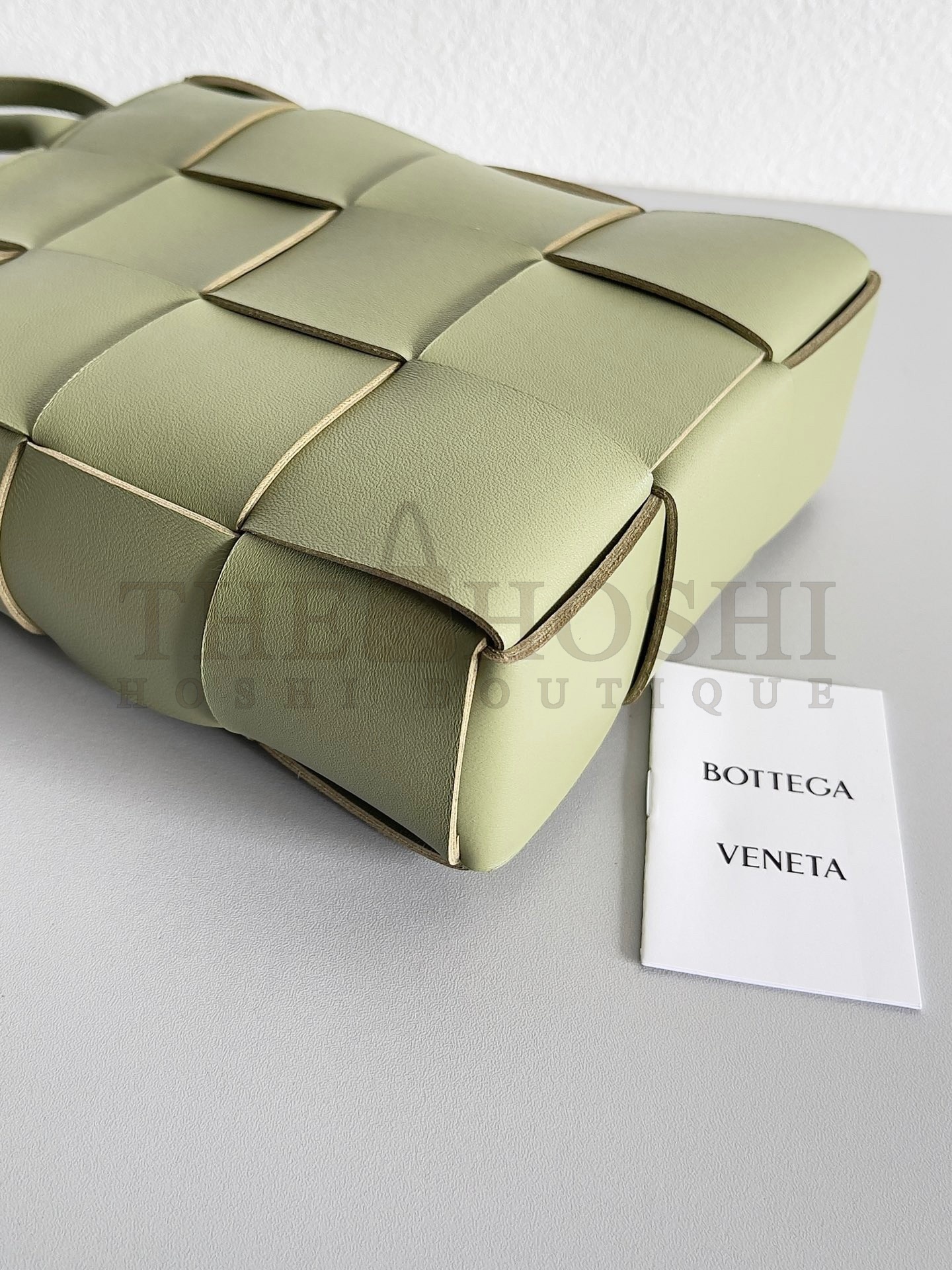 B0tt*ga Ven*ta Mini Cassette Tote Bag In Travertine Lambskin Master Quality