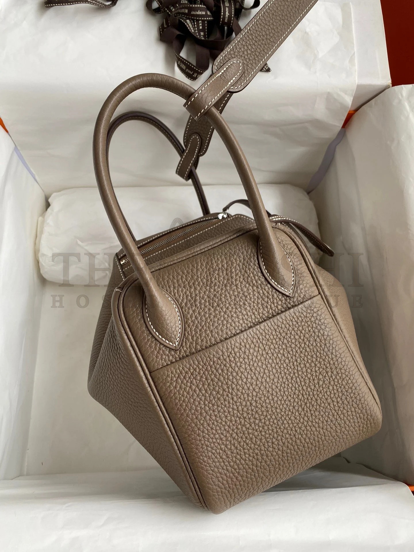 H**me5 Lindy 26 Handmade Bag In Taupe Clemence Leather Master Quality
