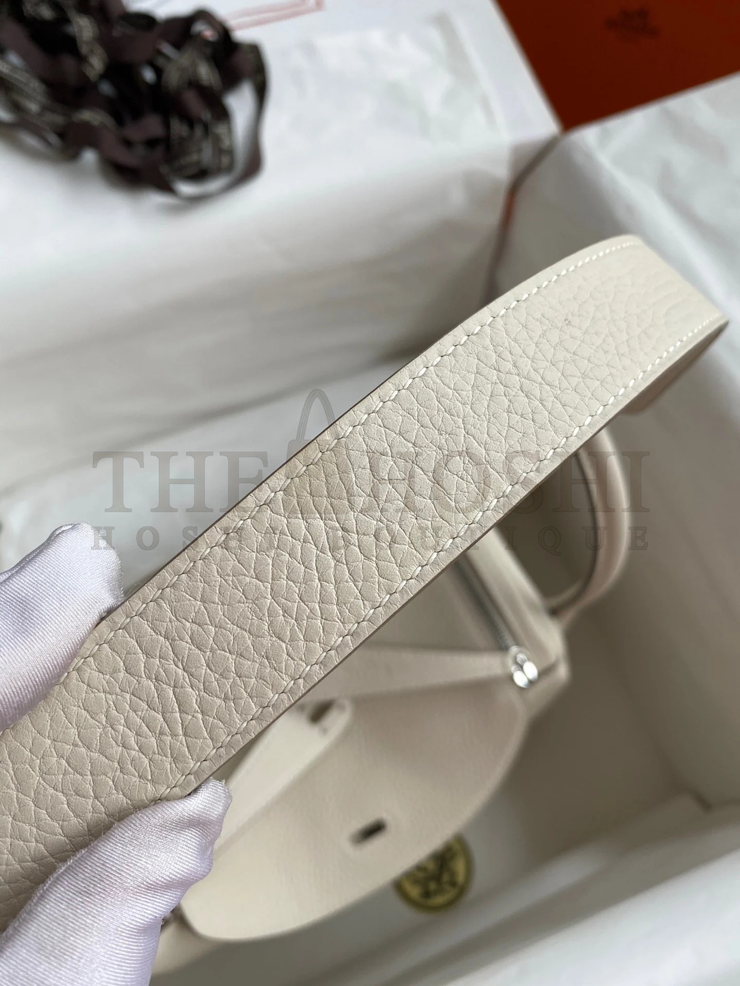H**me5 Lindy 26 Handmade Bag In Craie Clemence Leather Master Quality