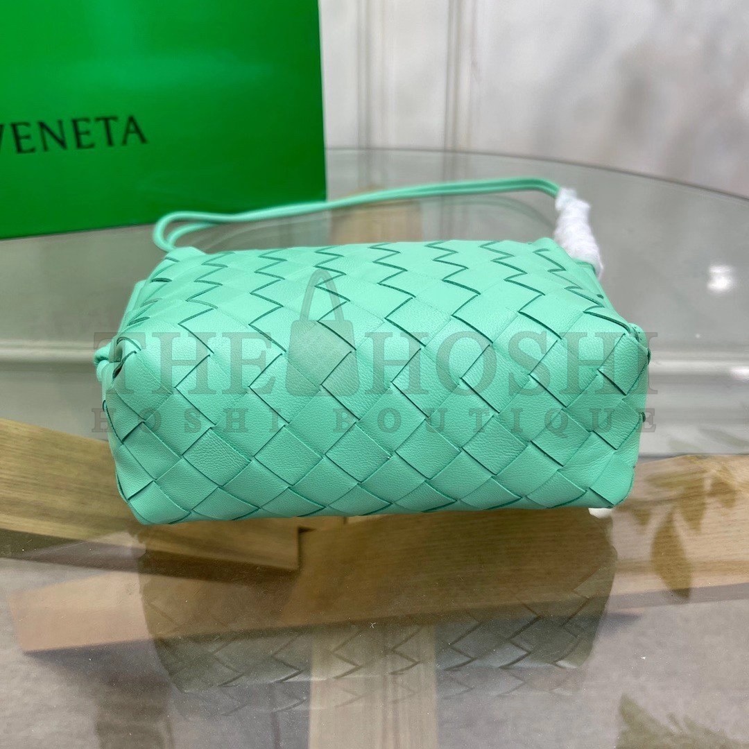 B0tt*ga Ven*ta Mini Loop Bag In Fountain Intrecciato Lambskin Master Quality