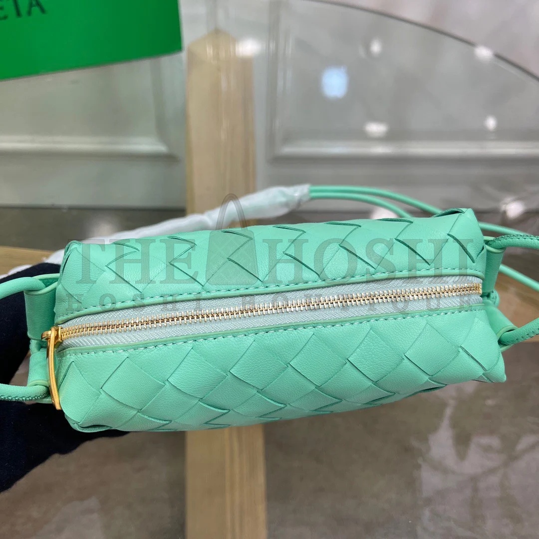 B0tt*ga Ven*ta Loop Mini Bag In Fountain Intrecciato Lambskin Master Quality