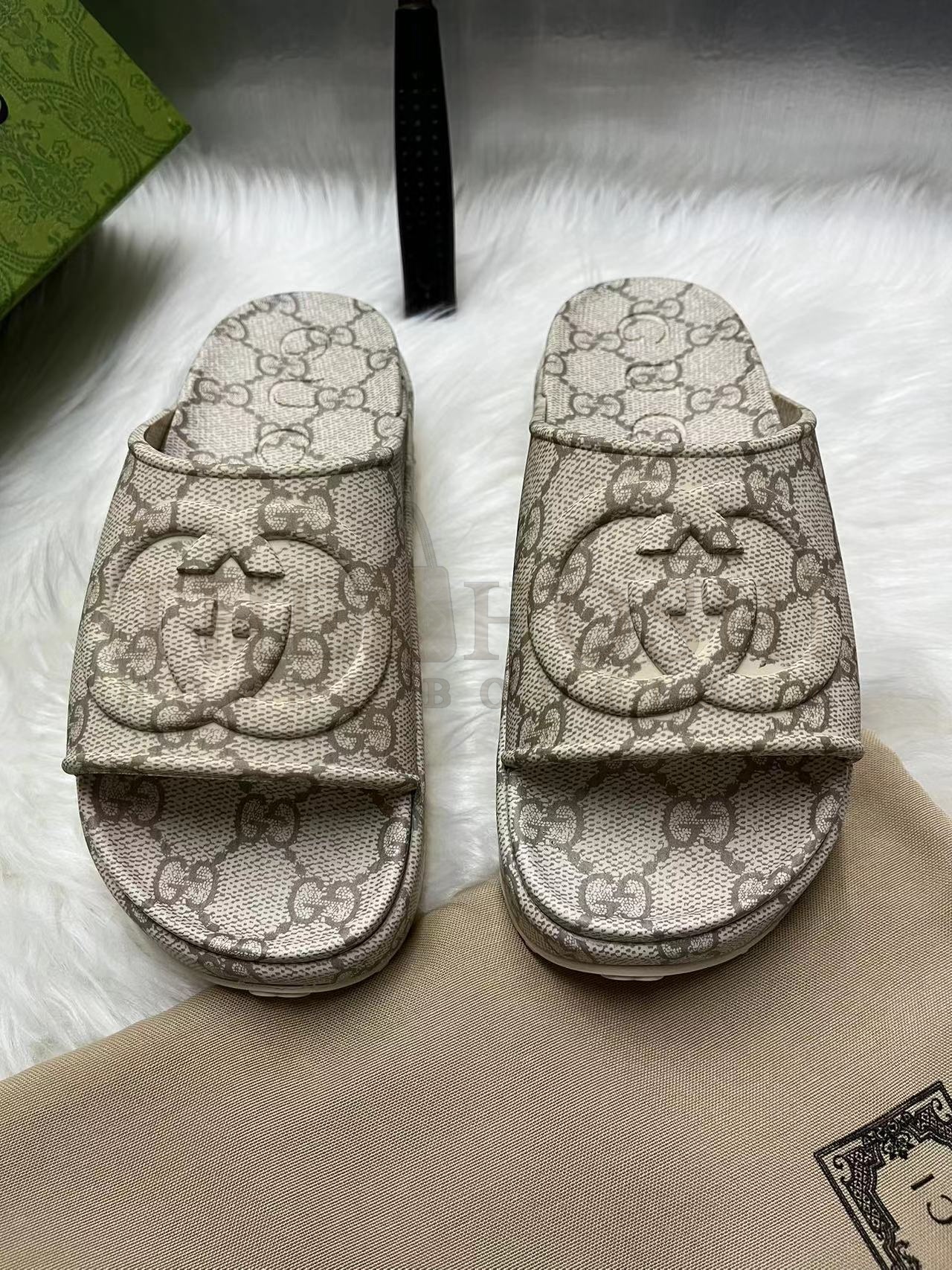 Gvc*1 sandals WOMEN
