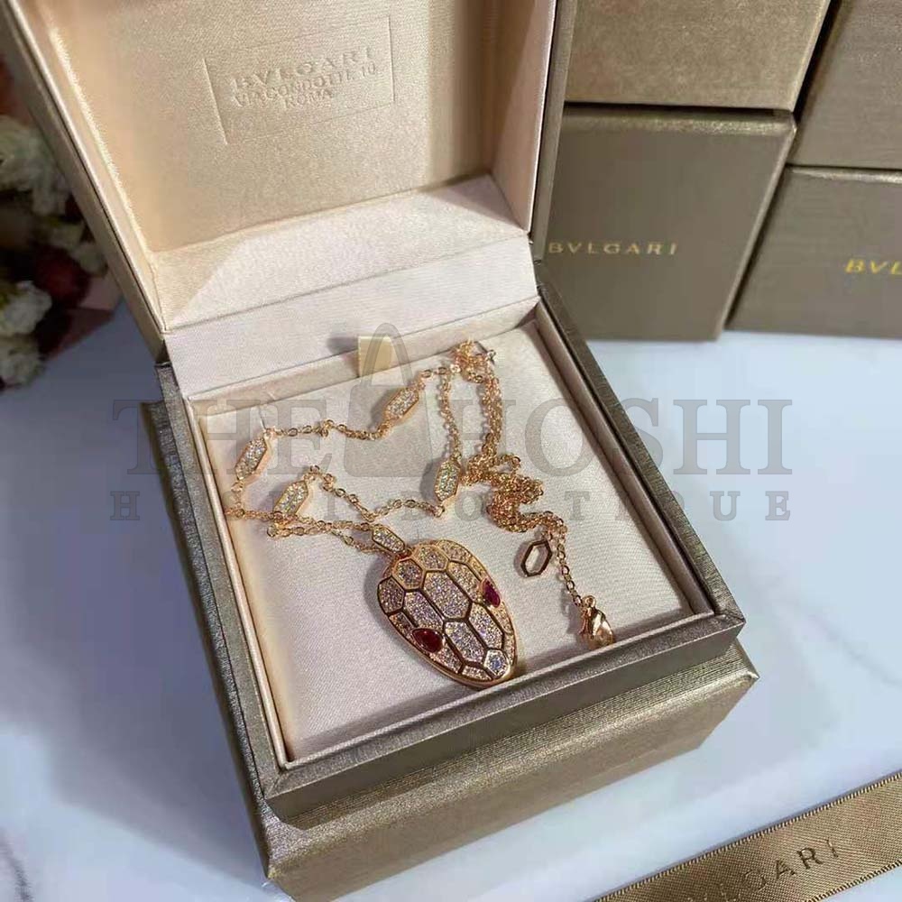 Bv1g*ai Women Serpenti Necklace in 18 KT Rose Gold Master Quality