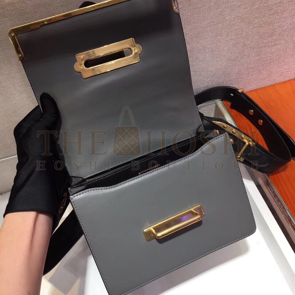 Pra*a Cahier Shoulder Bag In Grey/Black Leather Master Quality