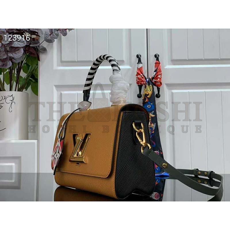 L0vis Vvtt0n LV Women LV Crafty Twist Mini Handbag-Brown Master Quality