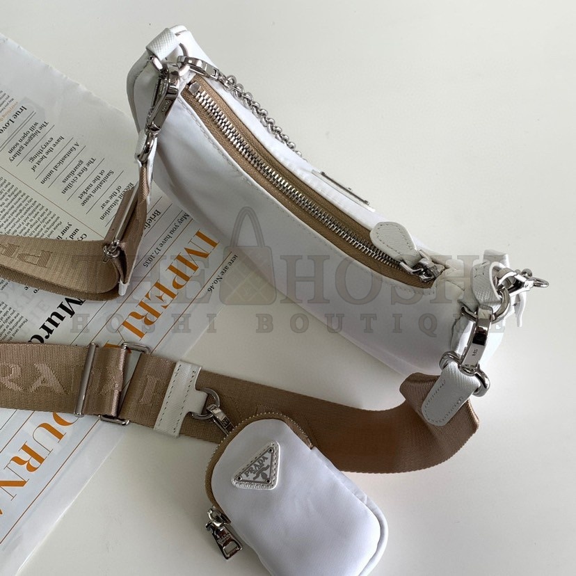 Pra*a Re-Edition 2005 Shoulder Bag In White Re-Nylon Master Quality