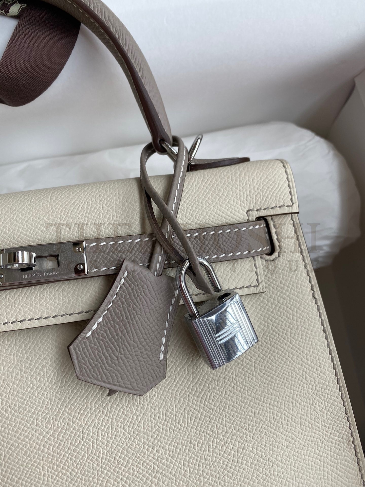 H**me5 Kelly Sellier 25 Bicolor Bag in Craie and Gris Asphalt Epsom Calfskin Master Quality