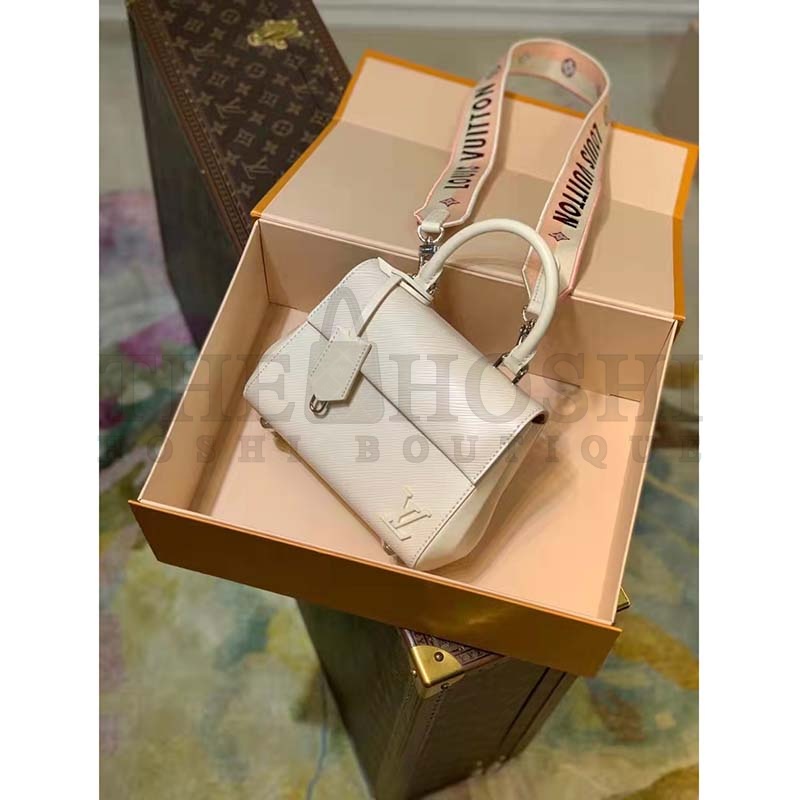L0vis Vvtt0n LV Women Cluny Mini Handbag Quartz Epi Grained Smooth Cowhide Leather Master Quality
