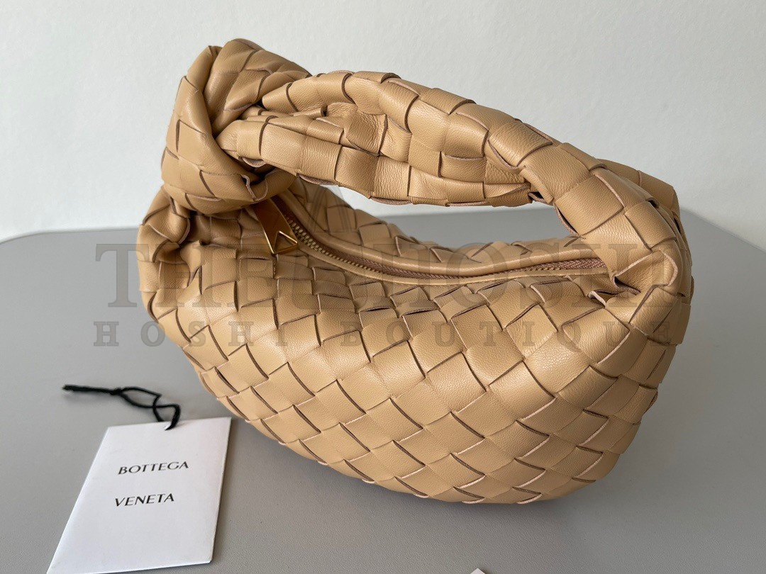 B0tt*ga Ven*ta BV Jodie Mini Bag In Almond Intrecciato Lambskin Master Quality