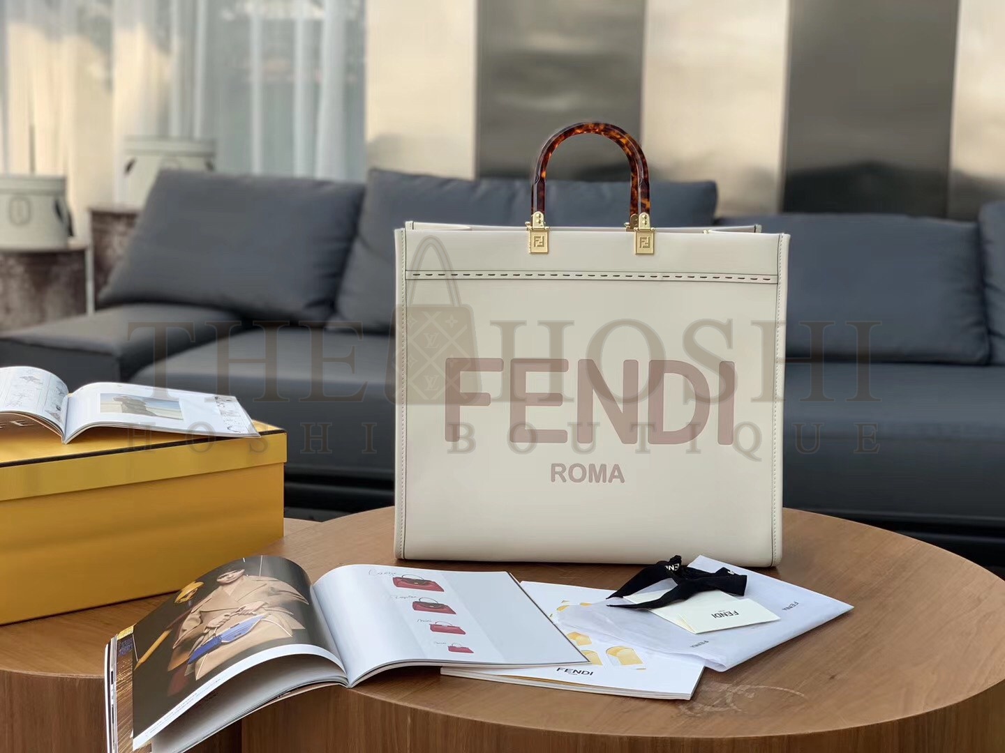 F**di Sunshine Large Tote Bag In White Calfskin Master Quality