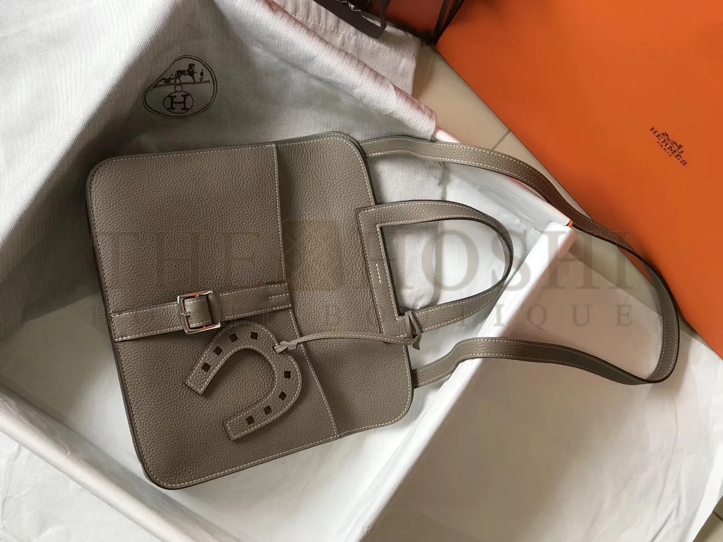 H**me5 Halzan 31cm Bag In Tourterelle Clemence Leather Master Quality