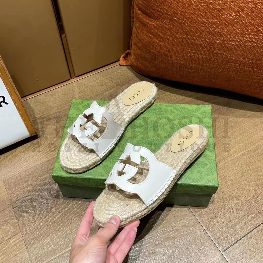 Gvc*1 Unisex Interlocking G Cut-Out Slide Sandals White Leather Flat 2 cm Heel Master Quality
