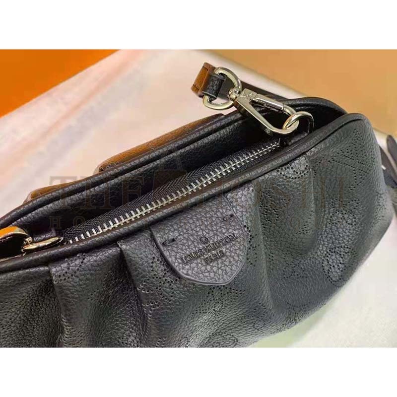 L0vis Vvtt0n LV Women Scala Mini Pouch Black Mahina Perforated Calf Leather Master Quality