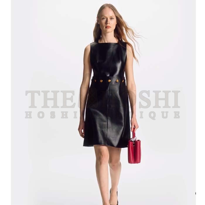 L0vis Vvtt0n LV Women Capucines BB Handbag Scarlet Red Taurillon Cowhide Leather Master Quality