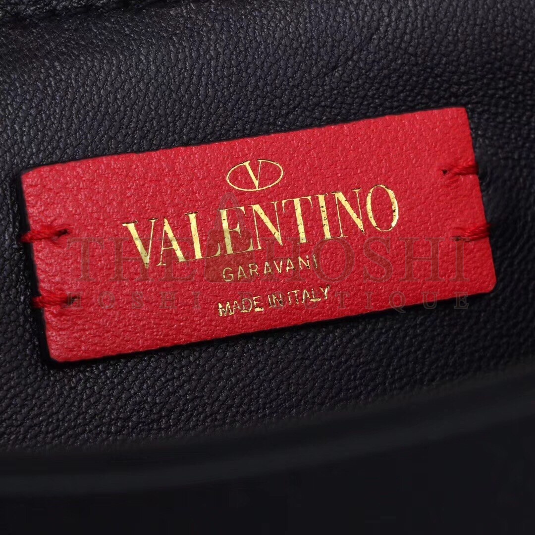 Va1e*ntin0 Medium VRing Chain Bag In Black Grainy Calfskin Master Quality