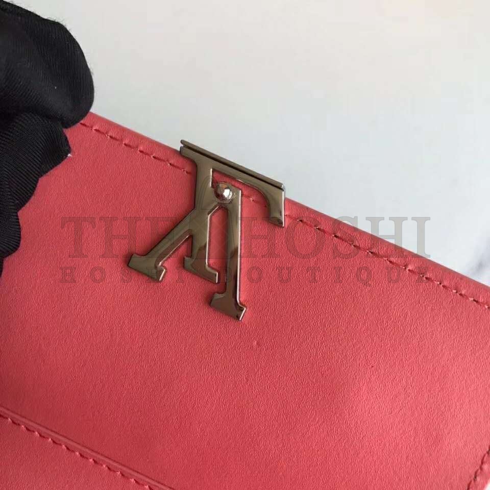 L0vis Vvtt0n LV Women Capucines Compact Wallet Taurillon Leather-Pink Master Quality
