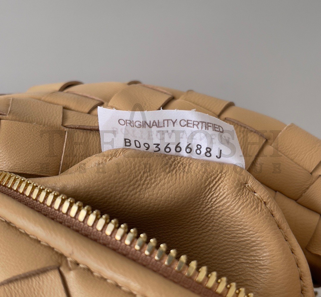 B0tt*ga Ven*ta BV Jodie Mini Bag In Almond Intrecciato Lambskin Master Quality