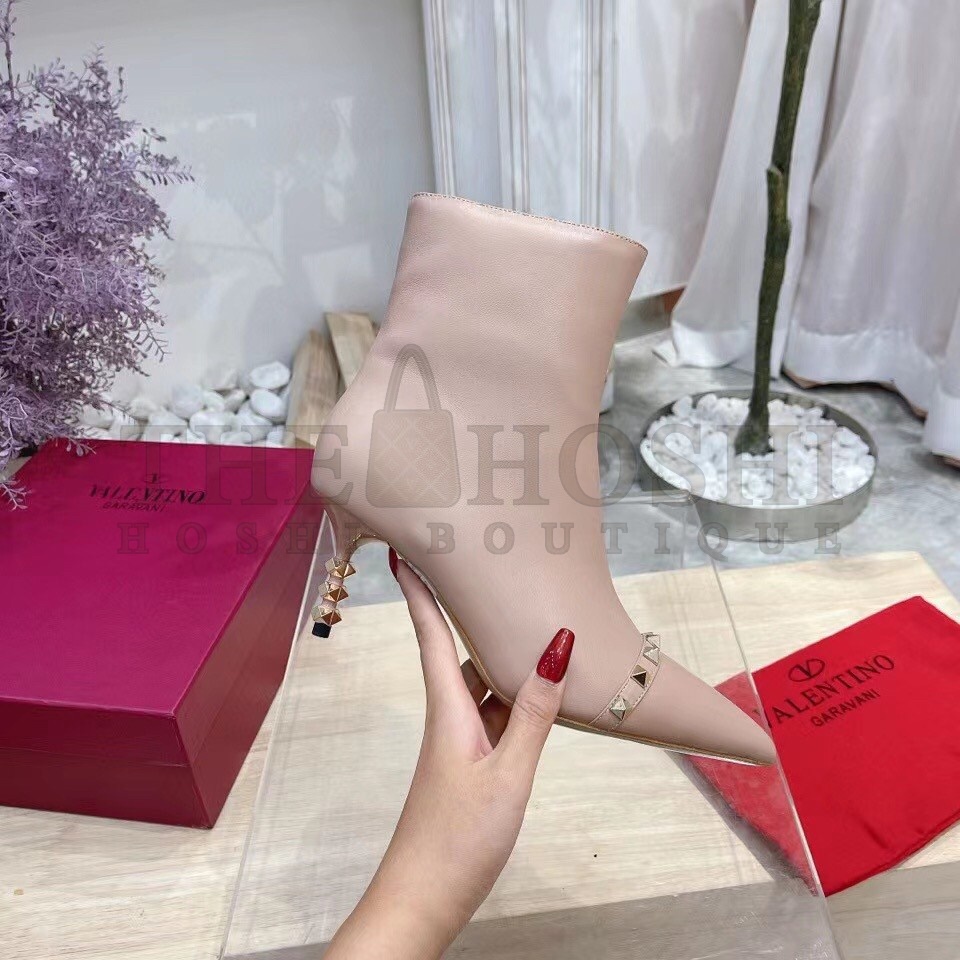 Va1e*ntin0 Nude Rockstud Ankle Boots with Sculpted Heel Master Quality