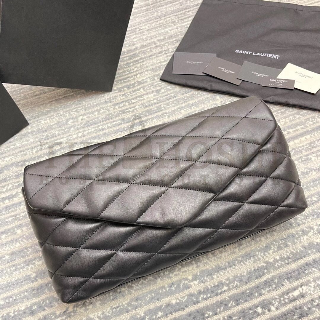 Sa1nt Lau*nt Sade Puffer Envelope Clutch In Black Lambskin Master Quality