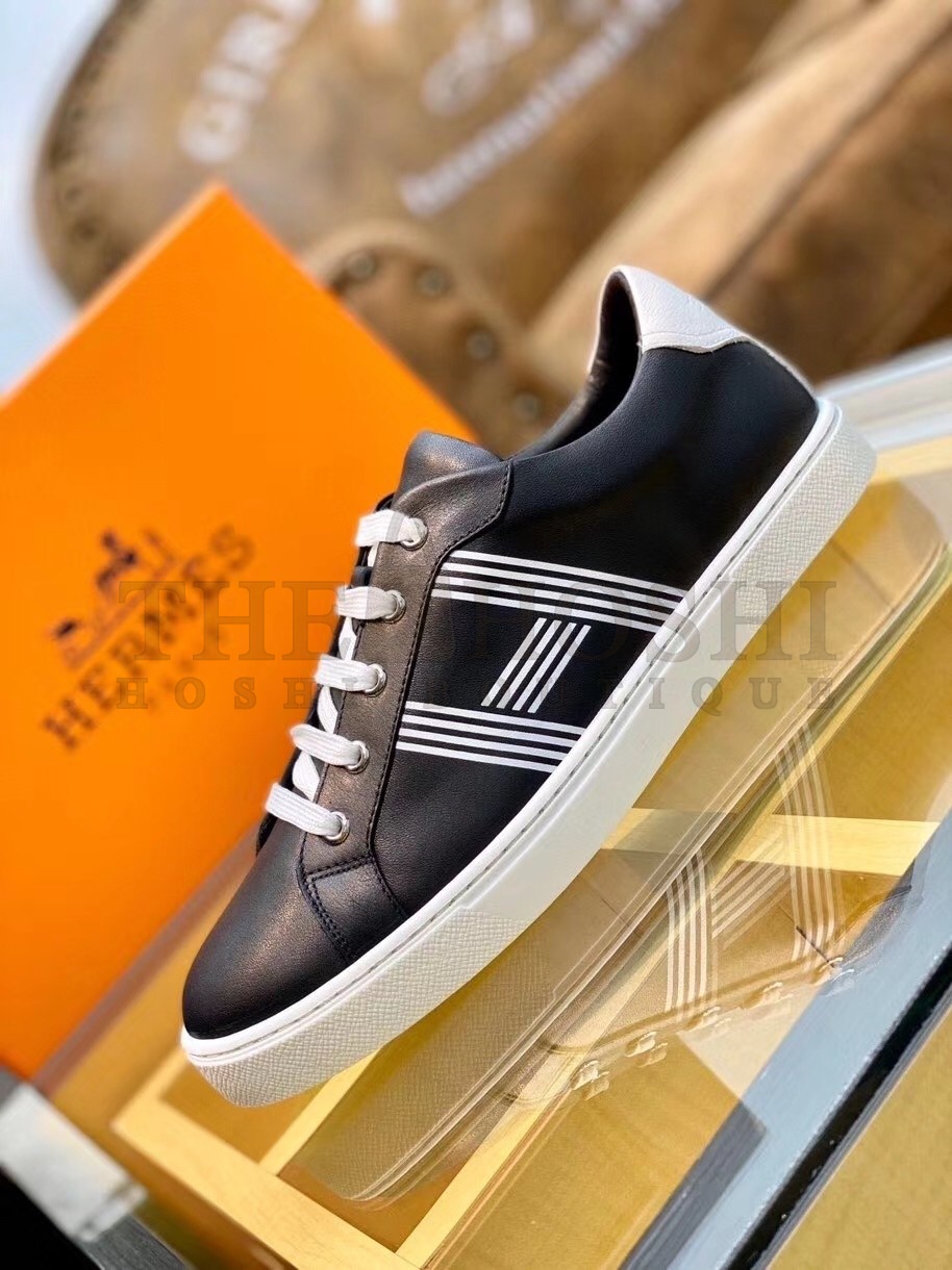 H**me5 Avantage Sneakers In Black Calfskin Master Quality