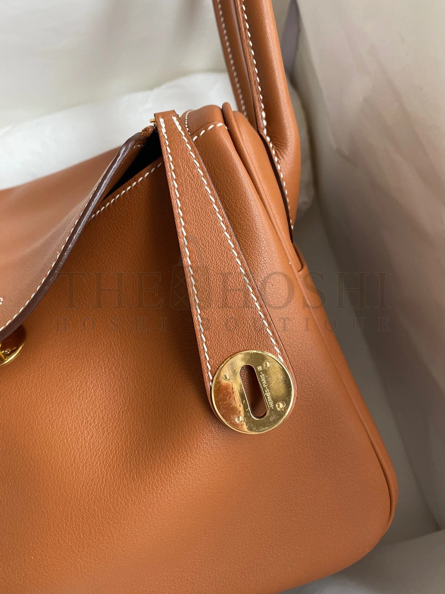 H**me5 Lindy 26 Handmade Bag In Gold Swift Calfskin Master Quality