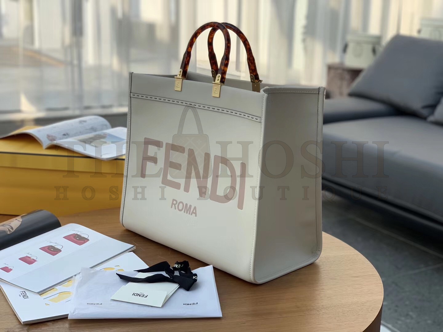 F**di Sunshine Large Tote Bag In White Calfskin Master Quality