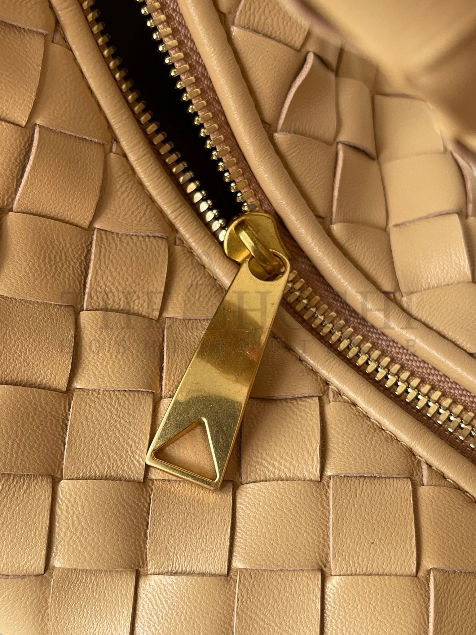 B0tt*ga Ven*ta BV Jodie Mini Bag In Almond Intrecciato Lambskin Master Quality