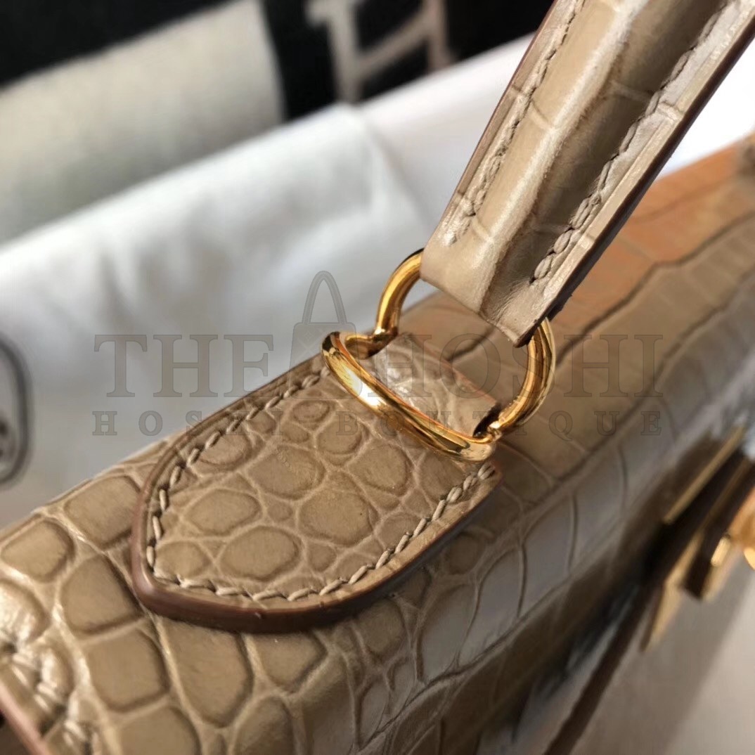 H**me5 Kelly 28cm Bag In Taupe Embossed Crocodile GHW Master Quality