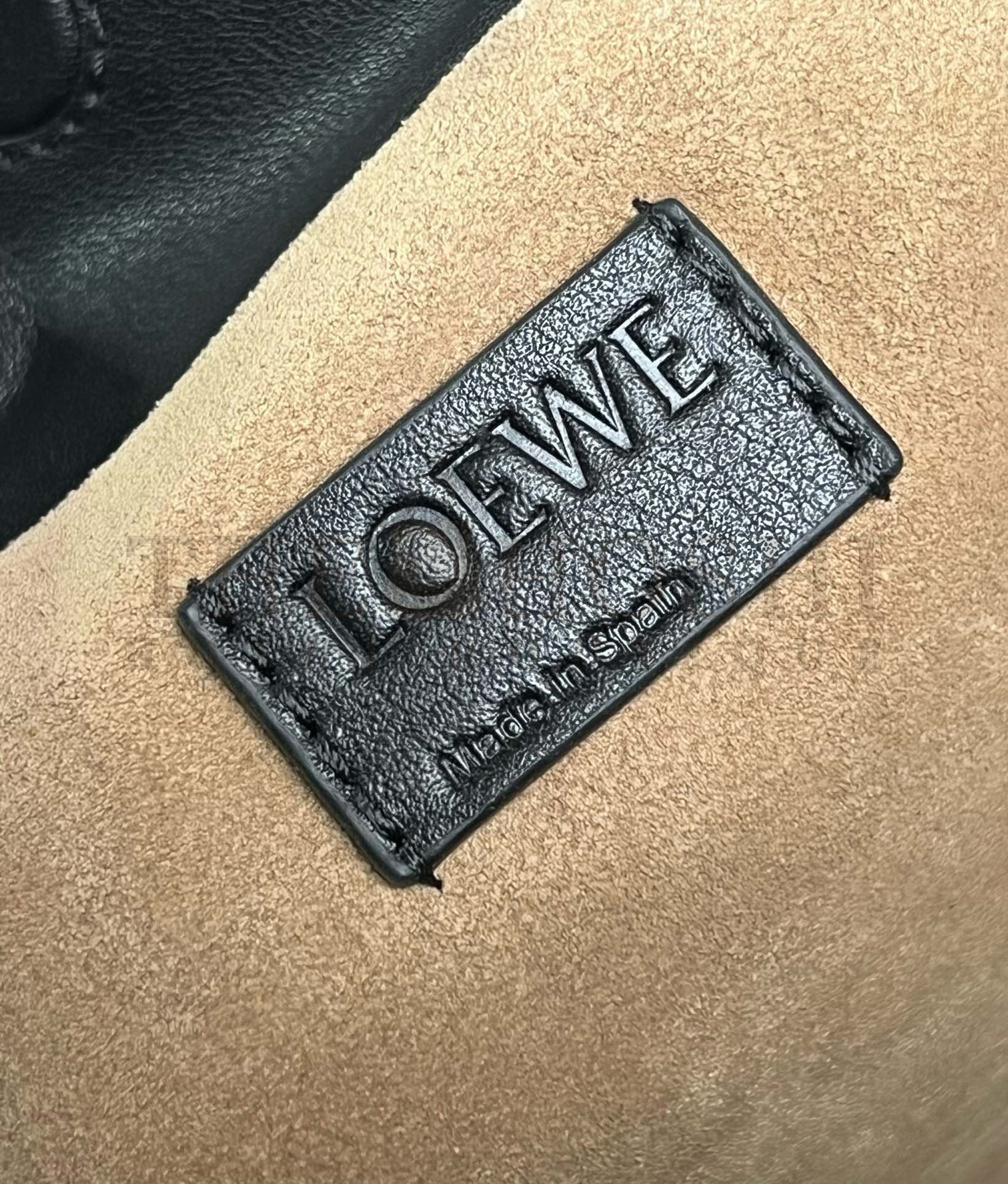 L0ew* Flamenco Clutch Bag in Black Nappa Calfskin Master Quality