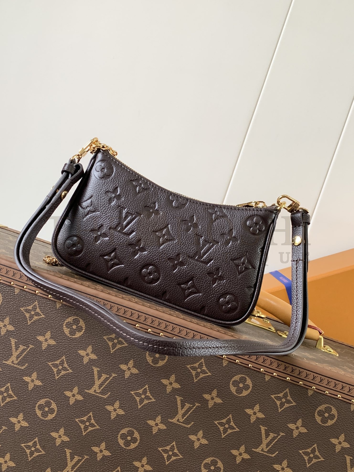 L0vis Vvtt0n LV Women Easy Pouch Wine Red Monogram Empreinte Embossed Grained Cowhide Leather Master Quality