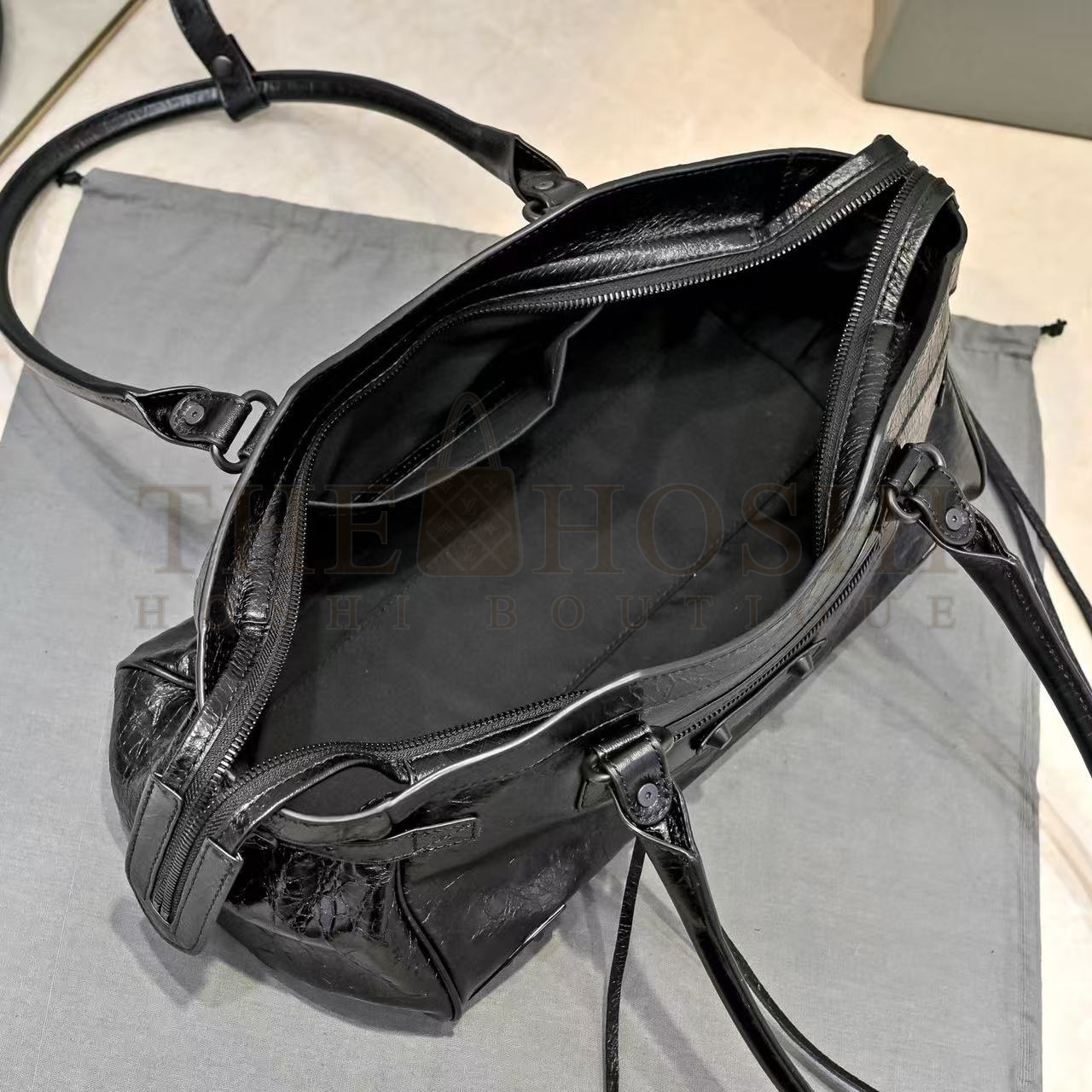 Ba1en*iaga Classic City Long Handle Leather Shoulder Bag Black 39x16x20cm Master Quality