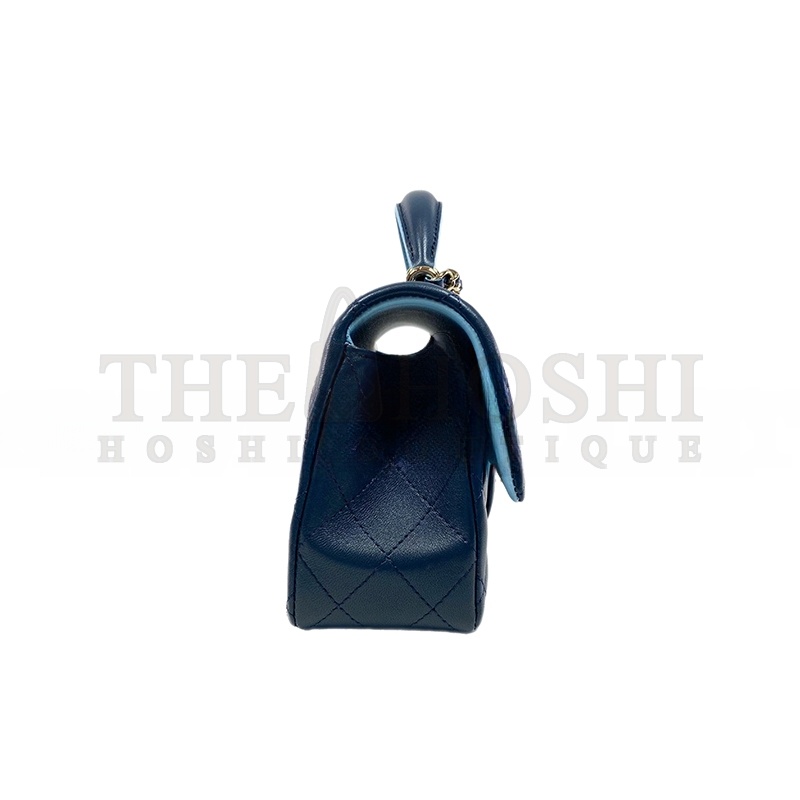 Ch**el MINI TOP HANDLE RECTANGULAR FLAP BAG QUILTED LAMBSKIN NAVY AND LIGHT BLUE 360047 (20*13*6cm) Master Quality