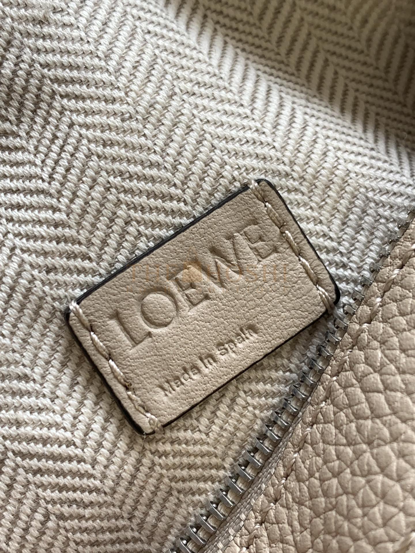 L0ew* LW Puzzle Mini Leather Bag 061838F540 18×12.5×8 cm